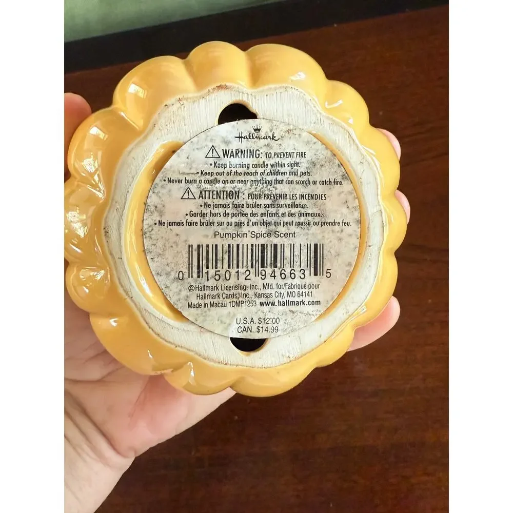 Small Pale Orange Unused Pumpkin Candle‎ Extremely Light Scent
